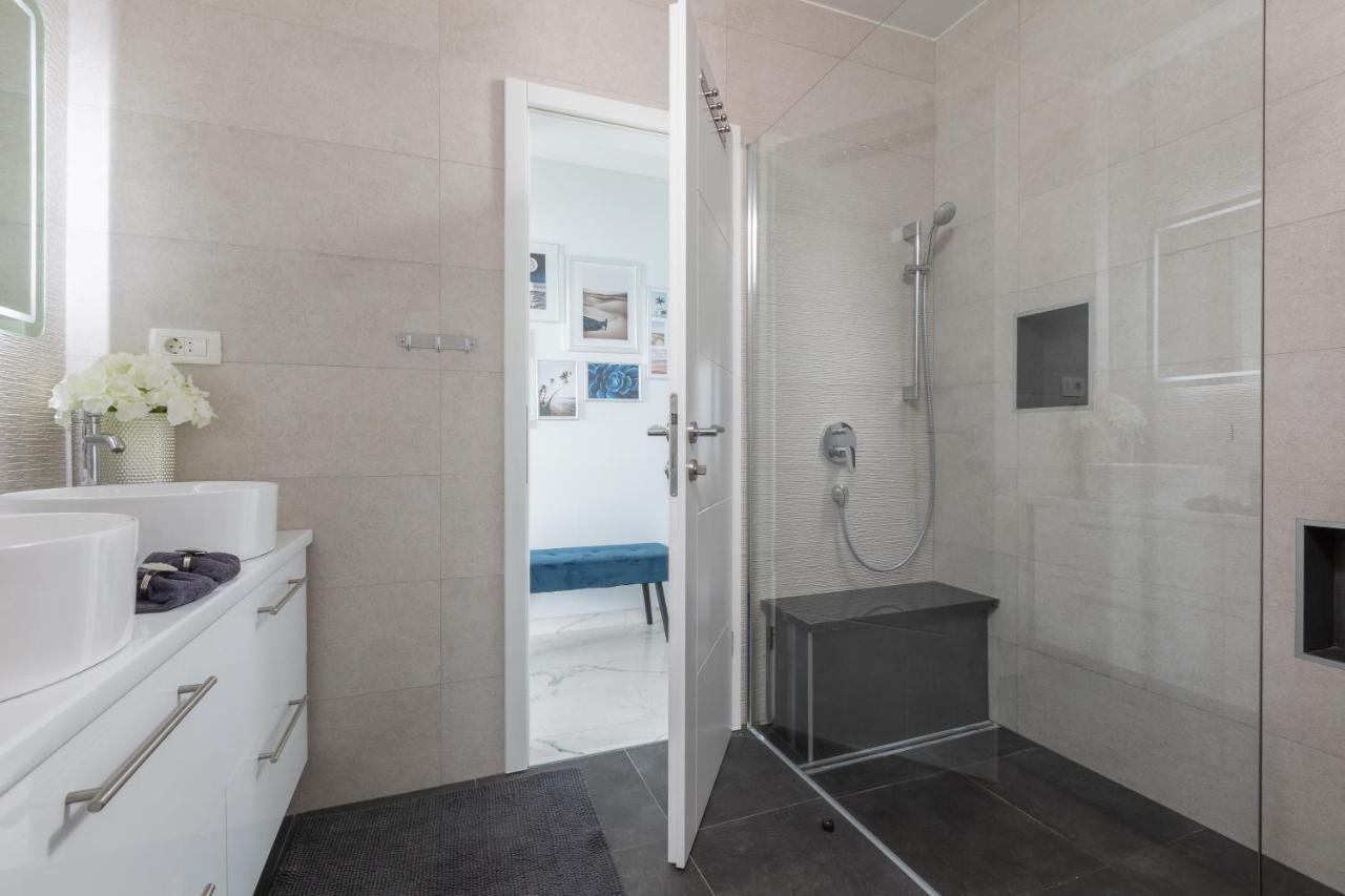 Luxury Holiday Home Dioniz Podgora Cameră foto