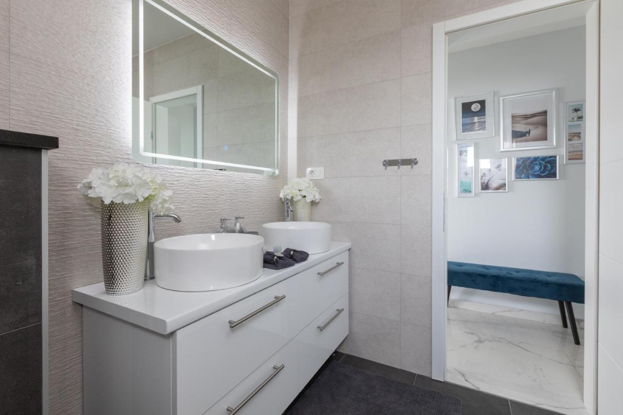 Luxury Holiday Home Dioniz Podgora Cameră foto