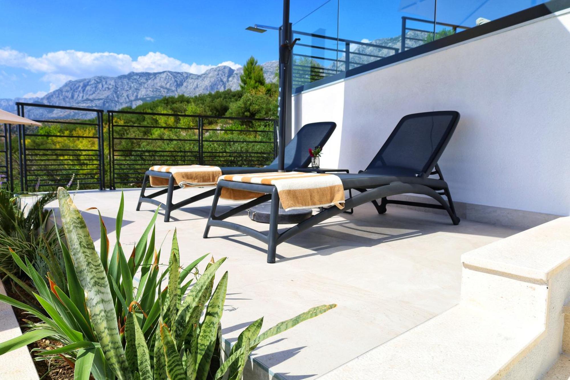 Luxury Holiday Home Dioniz Podgora Exterior foto